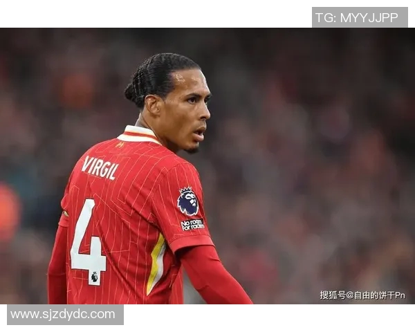 性内足球明星的魅力与挑战：他们如何在赛场与生活中平衡自我