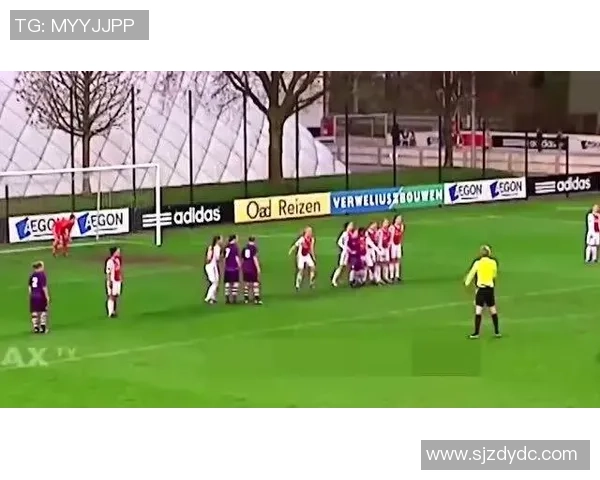 超人手势引领风潮足球明星展现无限魅力与激情 超人手势引领风潮足球明星展现无限魅力与激情