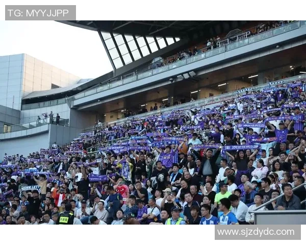 足球明星颁奖盛典歌曲精选合集全方位回顾经典旋律与激情瞬间 足球明星颁奖盛典歌曲精选合集全方位回顾经典旋律与激情瞬间